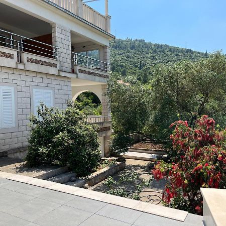 Apartmani Luka Zrnovo Esterno foto