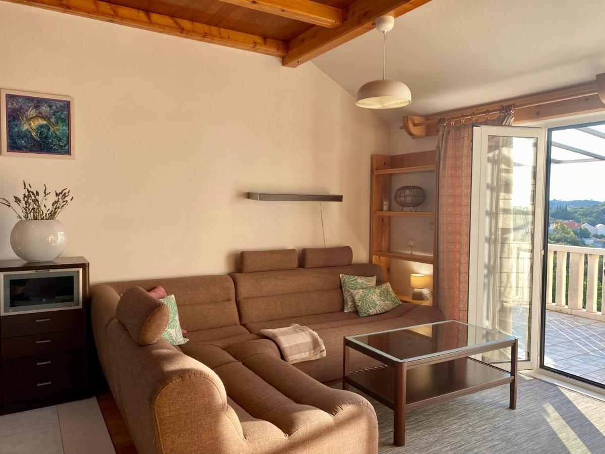 Apartmani Luka Zrnovo Esterno foto
