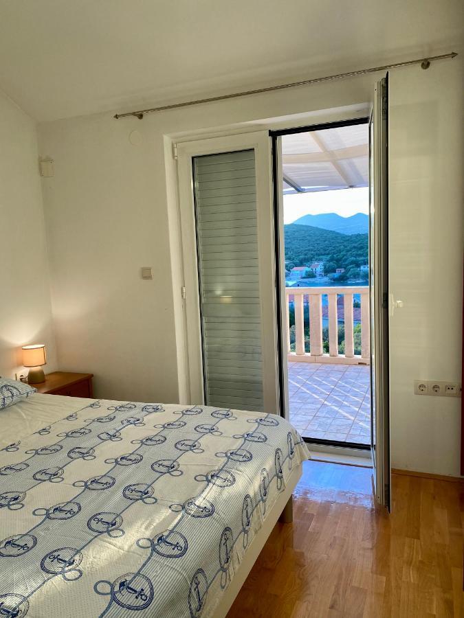 Apartmani Luka Zrnovo Esterno foto